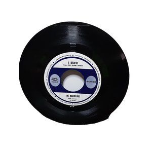 The Bachelors 45 Rpm Record I Believe and Sweet Lullabies London 9672 1964